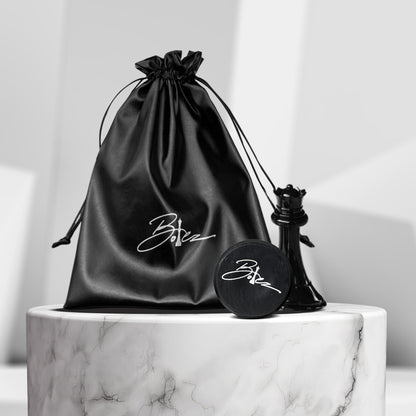 Black and White Chess Pieces